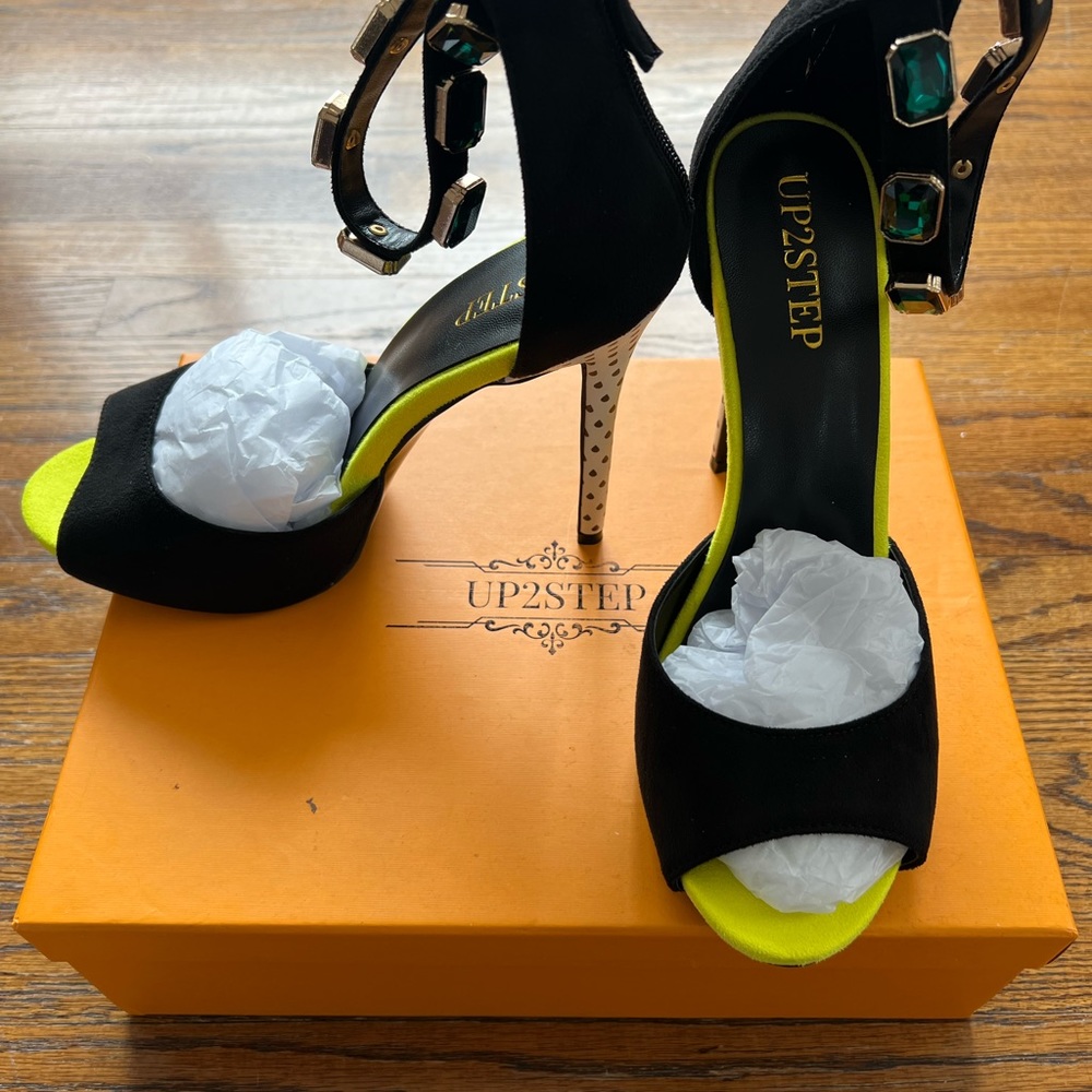 Up2Step Black Heels w/ Green Stones